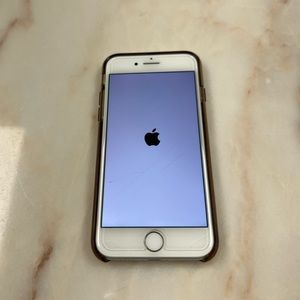 iPhone 8, 256GB, iOS 15.5